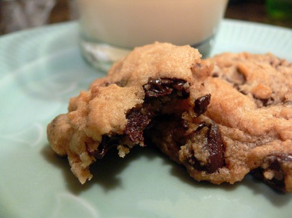 vegan chocolate chip cookies