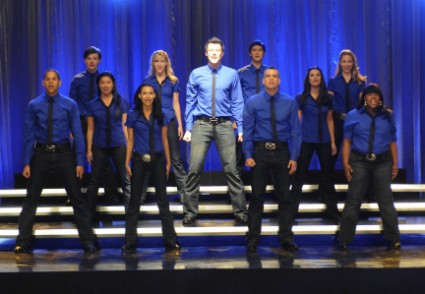 Glee somebody to love